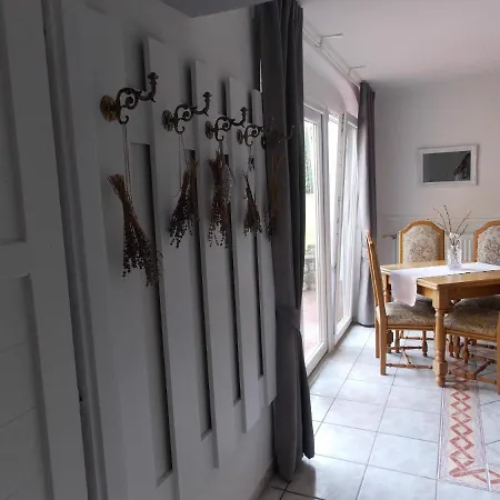 Eden Apartmanhaz