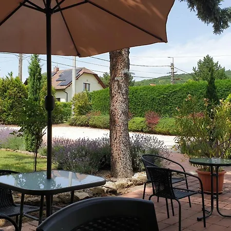 Eden Apartmanhaz * バラトンフレド