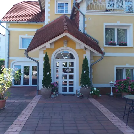 Apartment Eden Apartmanhaz