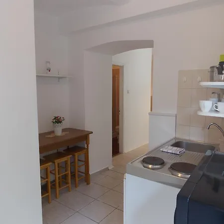Eden Apartmanhaz * Balatonfured