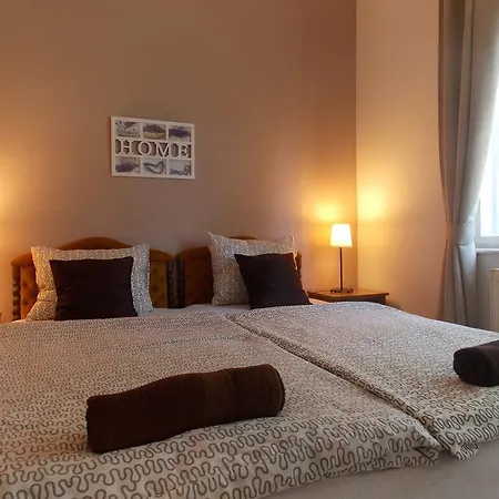 Eden Apartmanhaz * バラトンフレド