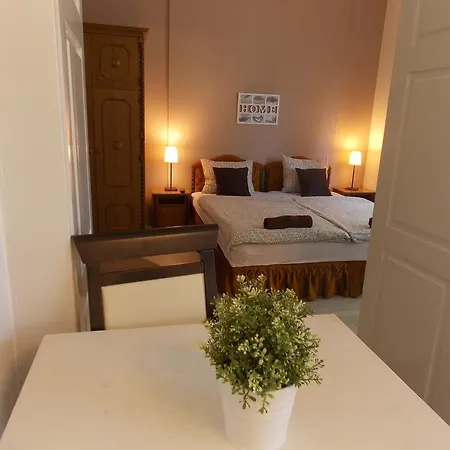 Eden Apartmanhaz Balatonfured