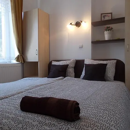 Eden Apartmanhaz Apartment Balatonfured