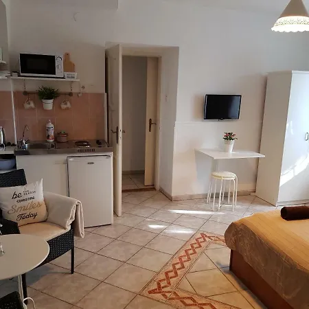 아파트 Eden Apartmanhaz *