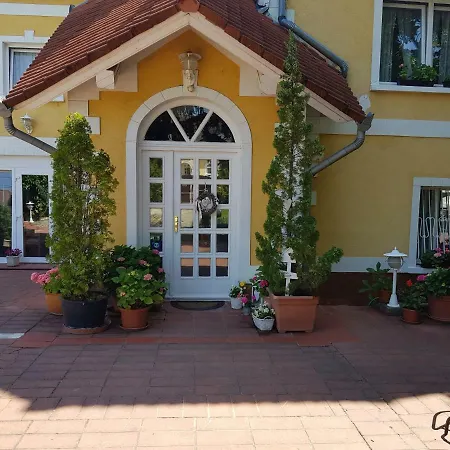 Eden Apartmanhaz Apartment Balatonfured