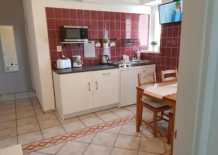 דירה Eden Apartmanhaz באלאטונפורד