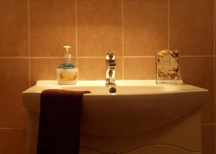 Eden Apartmanhaz דירה באלאטונפורד