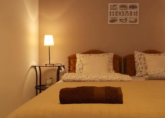 Eden Apartmanhaz דירה באלאטונפורד